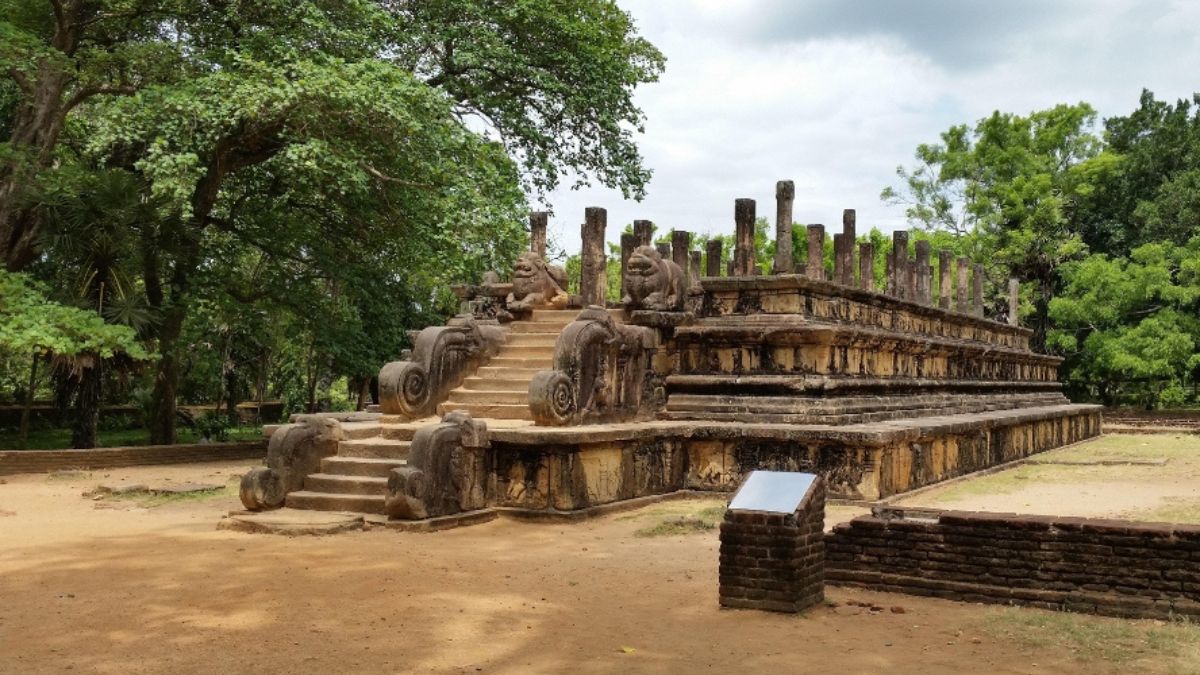 Cultural Triangle & Royal Heritage Tour (3 Days / 2 Nights)